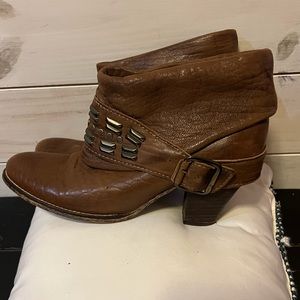 SALE Zara Woman Brown Leather Chunky heeled Ankle Boot Size 39 (9)